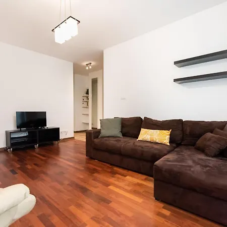 Malborska Lovely By Bookinghost Varsavia